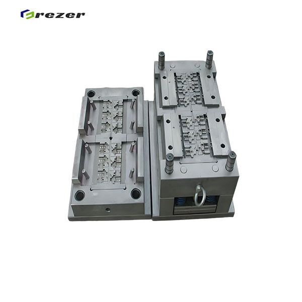 CE and ISO9001 Certified Spray Painted Custom Die Casting Mold for Agricultural Machinery Parts